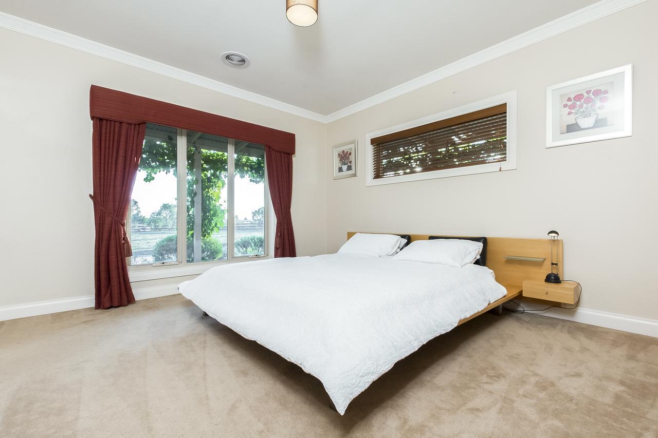 ลา เบลลา วิตา Bed & Breakfast Batesford ภายนอก รูปภาพ